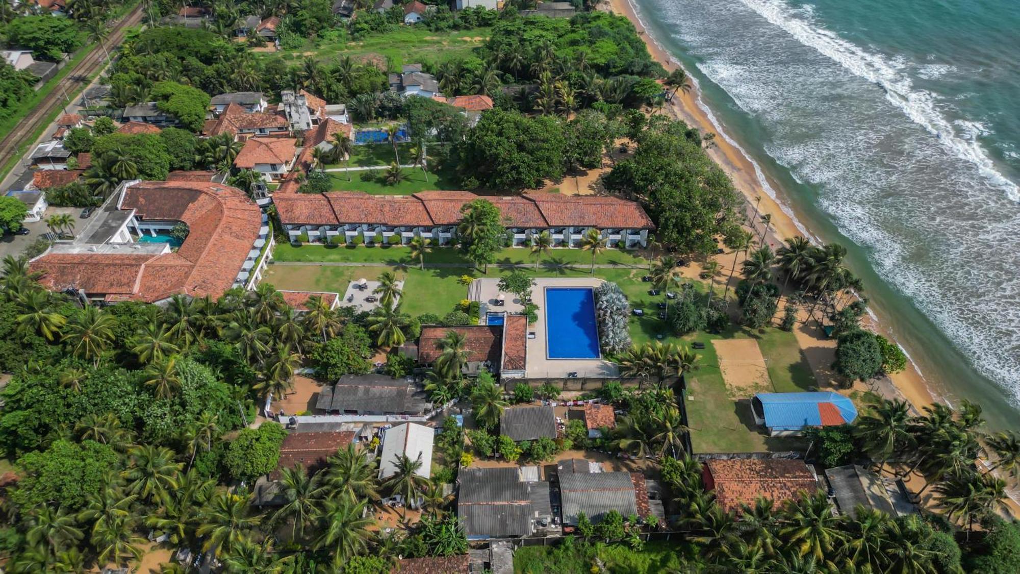 Hibiscus Beach Hotel & Villas Kalutara Exterior foto